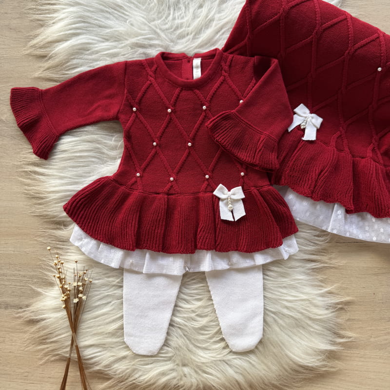 Saída Maternidade Renda na Barra com Cristais Swarovski Vermelho