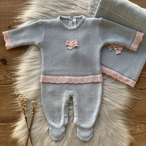 Saída Maternidade Colmeia com Cristais Swarovski Azul Pó